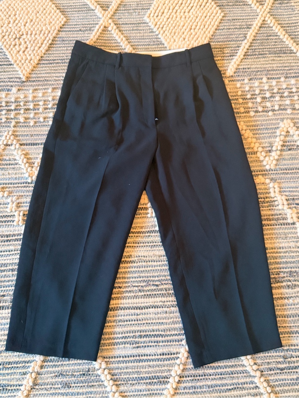Aritzia The Effortless Pant - Black